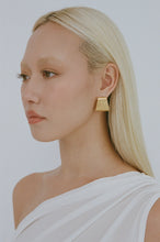 Load image into Gallery viewer, Caterpillar Earrings - Gold | Porter