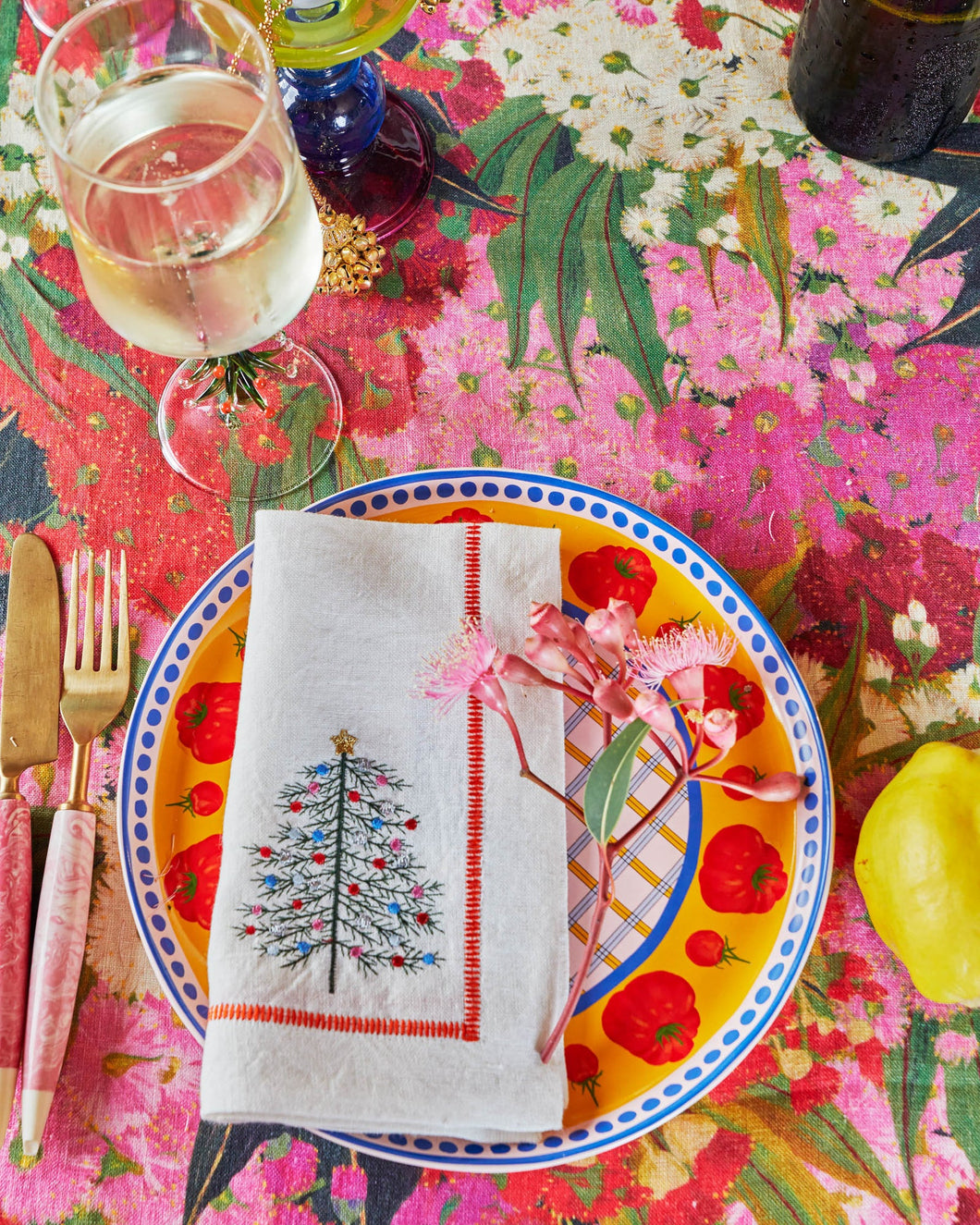 Noel Embroidered Linen Napkin Set One Size | Kip & Co