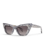 Load image into Gallery viewer, Triomphe Sunglasses, Carrara | Vieux